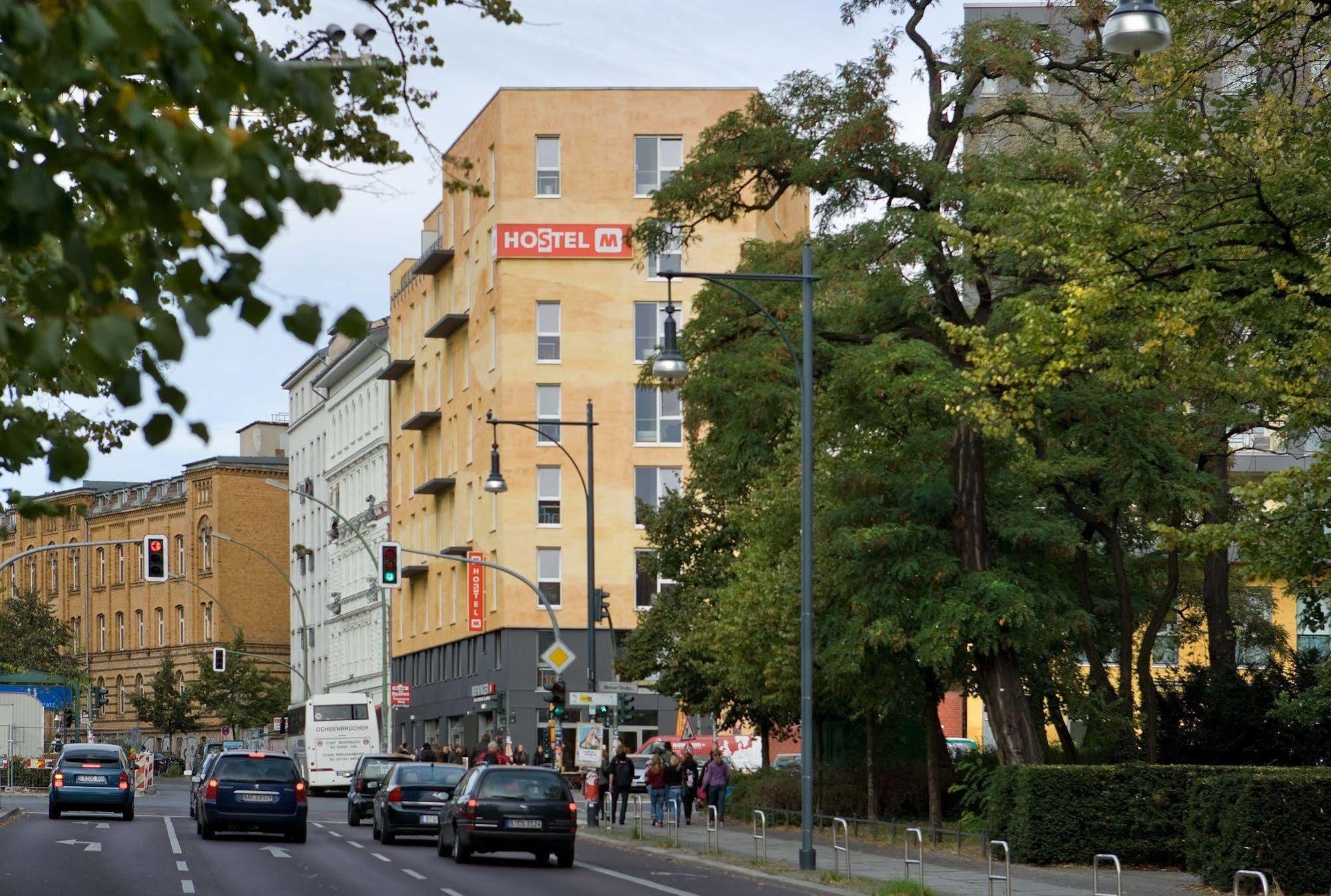 Meininger Hotel Berlin Alexanderplatz מראה חיצוני תמונה